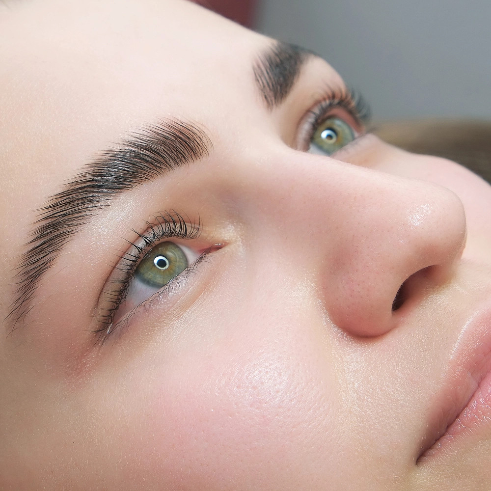 Laminado de cejas